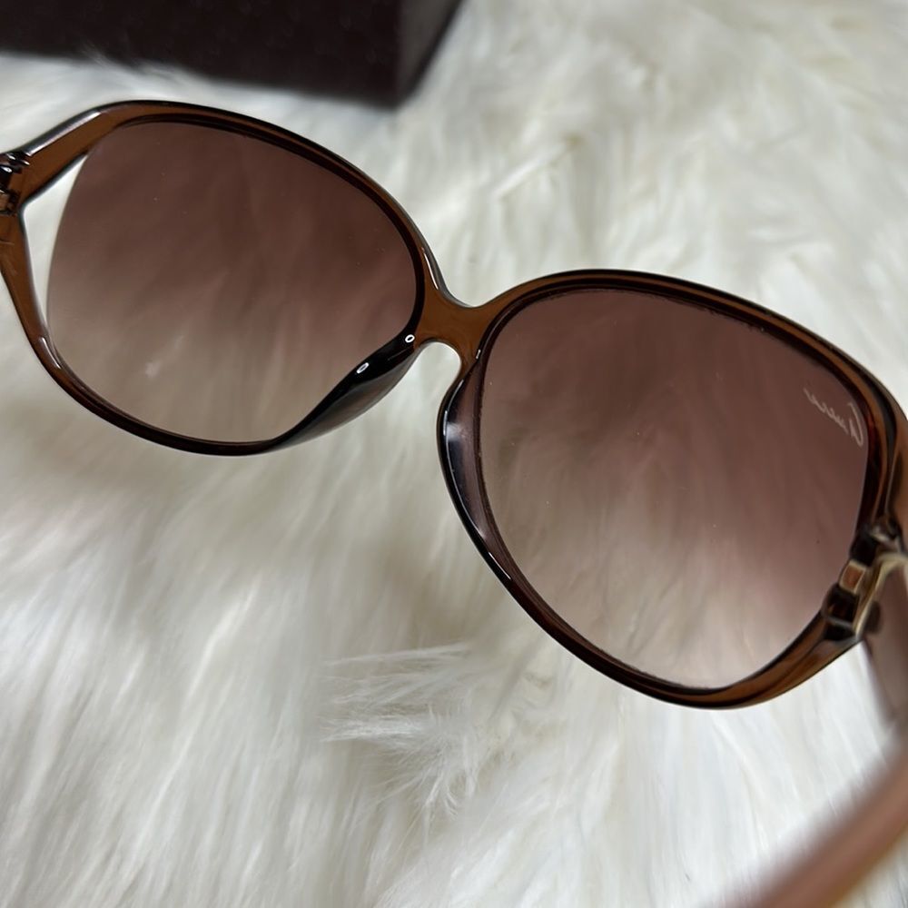 💯Authentic Gucci Sunglasses-with case🍀 - Picture 5 of 13